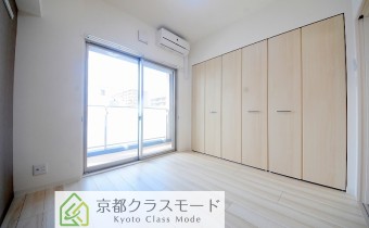 Rooｍ 5