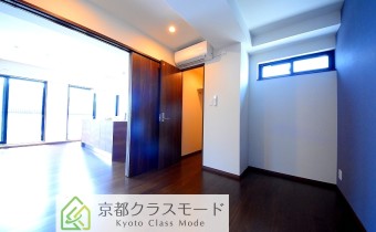 Room 5