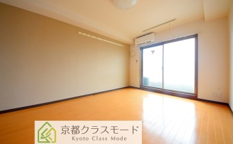 Room 8.3