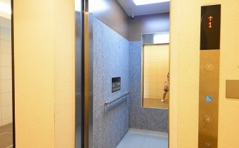 エレベーター