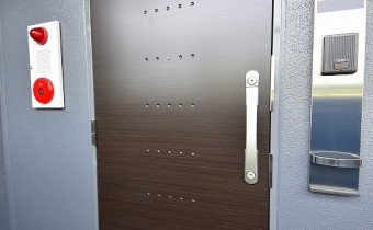 玄関ドア