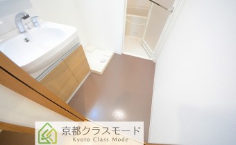 ※写真は同マンション内の1ＬＤＫタイプのものです。