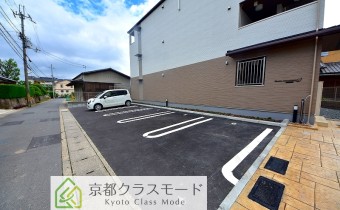 敷地内ガレージ