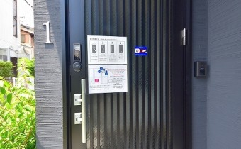 玄関扉