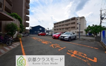 敷地内ガレージ