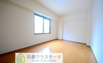 Rooｍ6.5