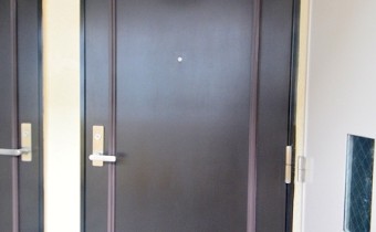 玄関ドア