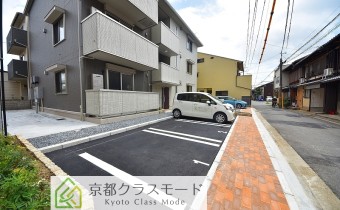 敷地内ガレージ