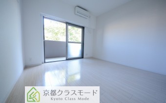 Room 8