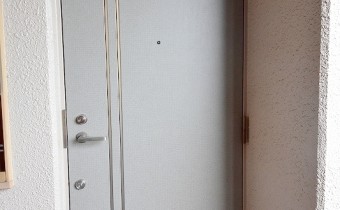 玄関ドア