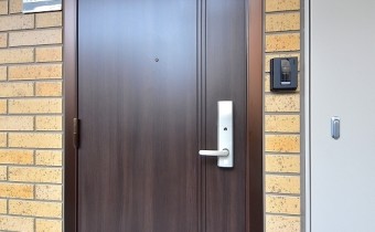 玄関ドア