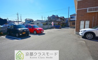 敷地内ガレージ