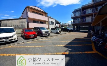 敷地内ガレージ