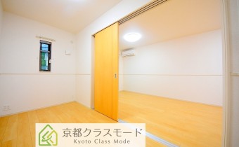 Room4