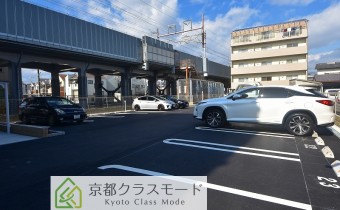 敷地内ガレージ