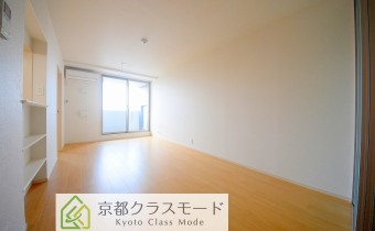 ※室内写真は同マンション内の303号室のものです。