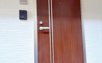 玄関ドア