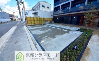 敷地内ガレージ