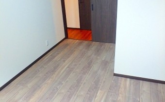 Rooｍ5.7