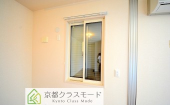 シャッター雨戸※同ハイツ別タイプの写真です