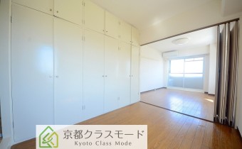 Room12