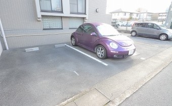 敷地内ガレージ