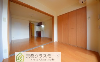 Room4