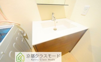 独立洗面台