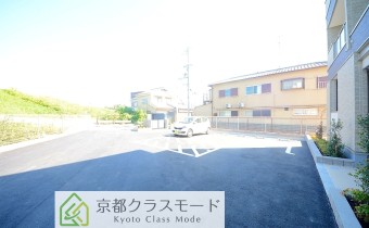 敷地内ガレージ