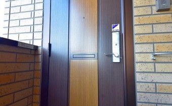 玄関ドア