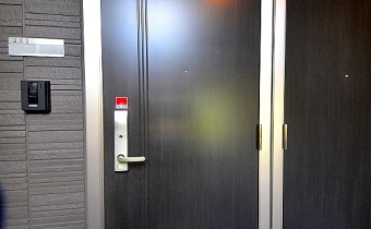 玄関ドア