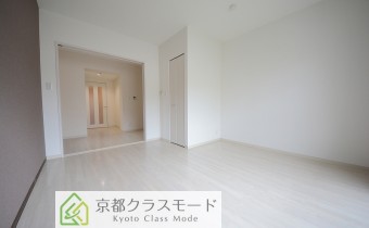 Room 8