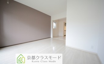 Room 8