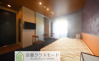 Room 8