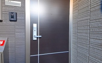 玄関ドア