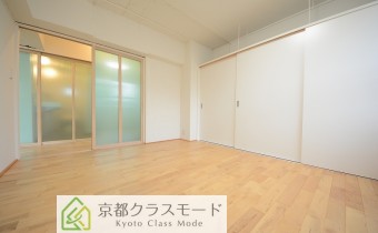 Room6