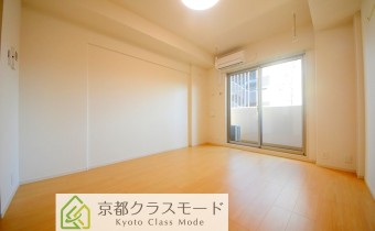 Room8