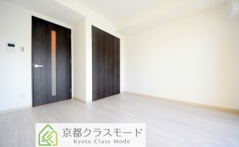 Room 7.4