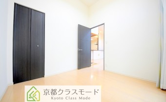 Room5