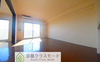 ※室内写真は同マンション内の別タイプのお部屋のものです。参考にご覧ください。