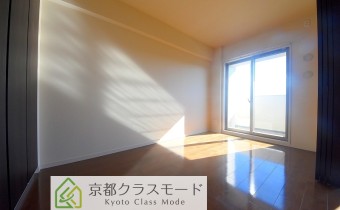 ※室内写真は同マンション内の別タイプのお部屋のものです。参考にご覧ください。