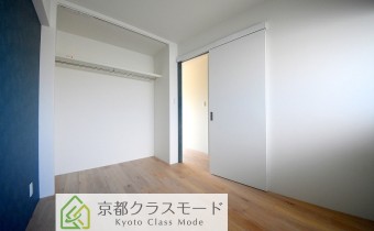 Room5