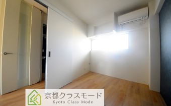 Room5