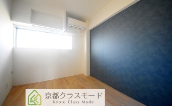 Room5