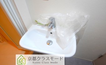 独立洗面台