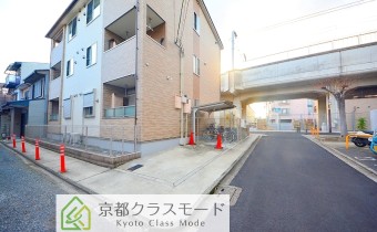敷地内ガレージ