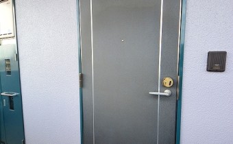 玄関ドア