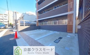 敷地内ガレージ