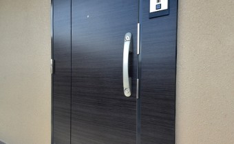 玄関ドア