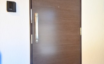 玄関ドア